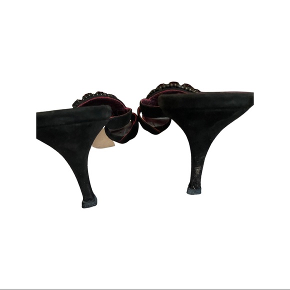 Manolo Blahnik stunning black and burgundy embellished heels - Picture 4 of 6
